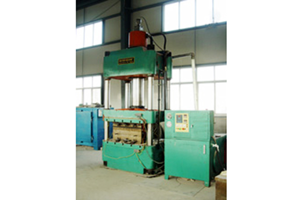 315四柱(zhù)液壓機